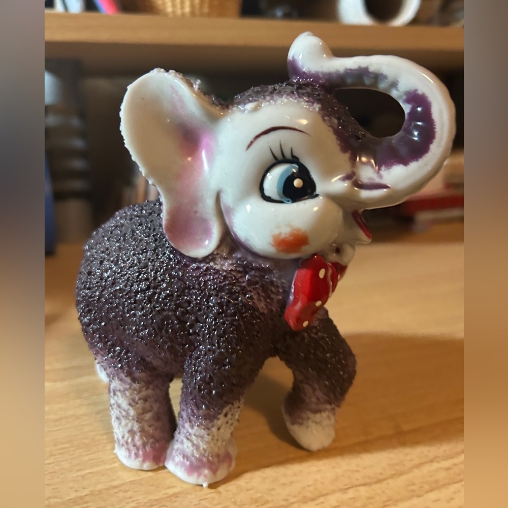 Purple Sugar Elephant figure knick-knack Vintage 🐘